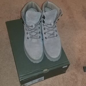 Womens Taupe Carnaby 6 in Timberlands